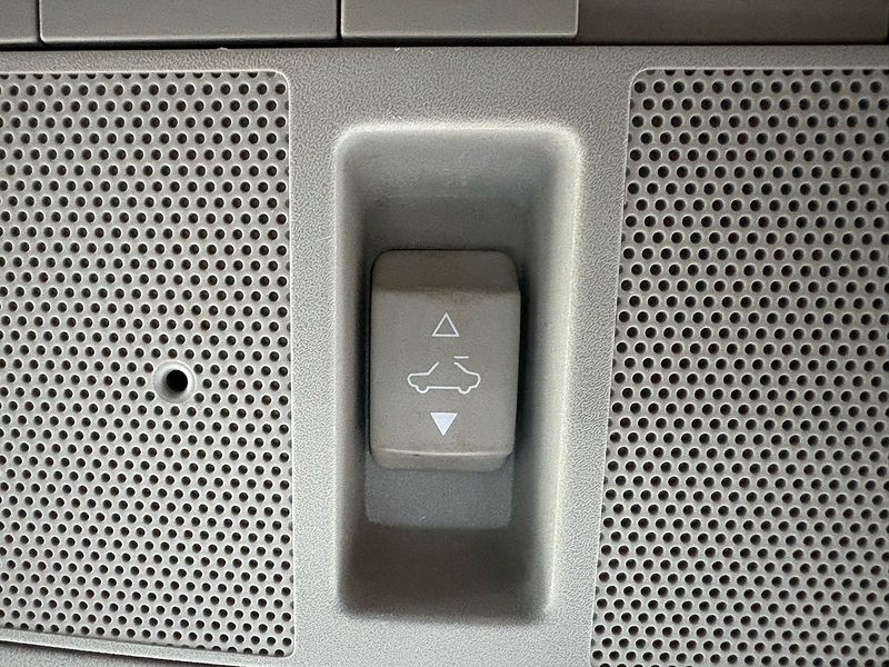 Nissan dCi Tekna Pickup 2.3 Automatic Diesel