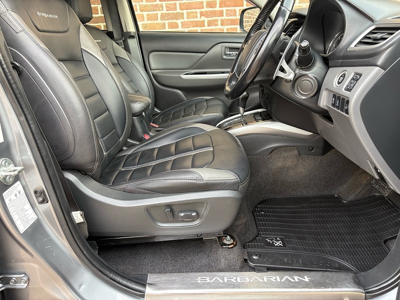 Mitsubishi No Standard Specification or Optional Extras.