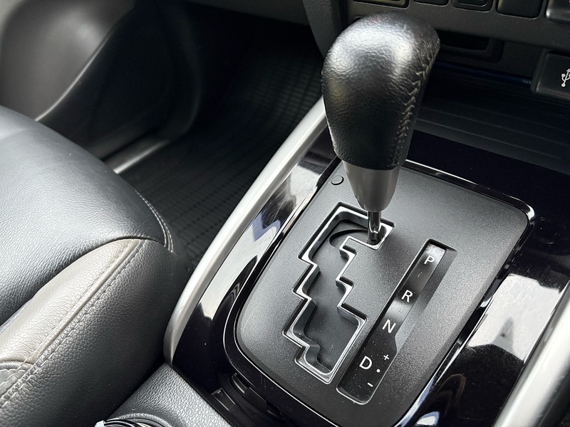 Mitsubishi No Standard Specification or Optional Extras.