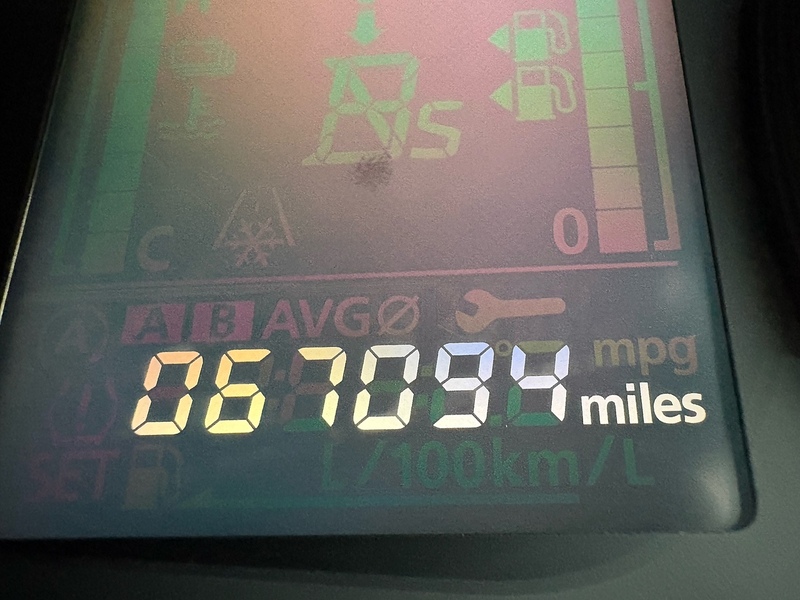 Mitsubishi No Standard Specification or Optional Extras.