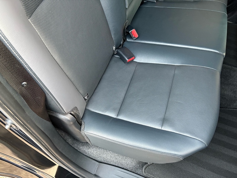 Toyota 2.8 D-4D Invincible X Pickup Double Cab 4dr Diesel Auto 4WD Euro 6 (s/s) (204 ps)