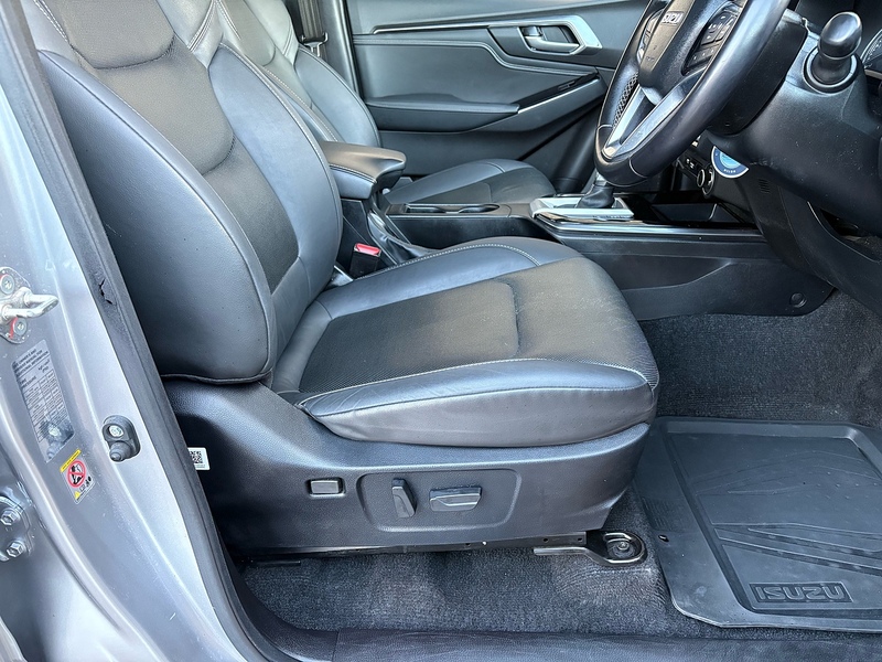 Isuzu 1.9 TD DL40 Pickup Double Cab 4dr Diesel Auto 4WD Euro 6 (s/s) (164 ps)