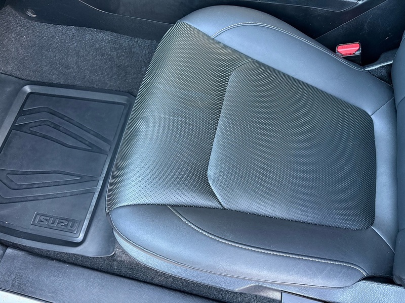 Isuzu 1.9 TD DL40 Pickup Double Cab 4dr Diesel Auto 4WD Euro 6 (s/s) (164 ps)