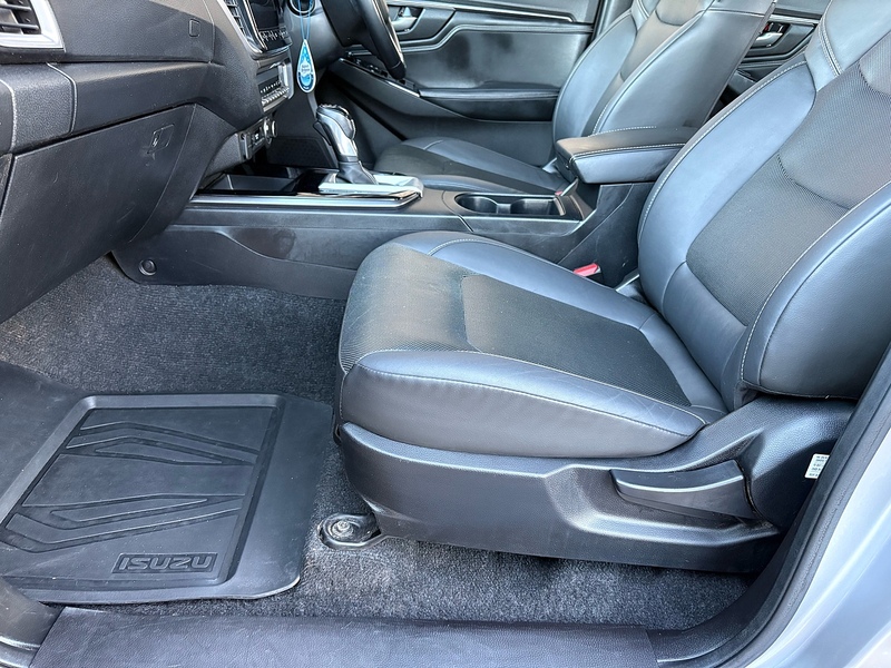 Isuzu 1.9 TD DL40 Pickup Double Cab 4dr Diesel Auto 4WD Euro 6 (s/s) (164 ps)