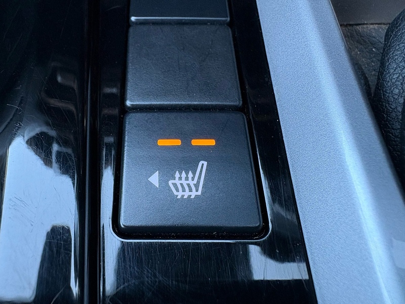 Isuzu 1.9 TD DL40 Pickup Double Cab 4dr Diesel Auto 4WD Euro 6 (s/s) (164 ps)