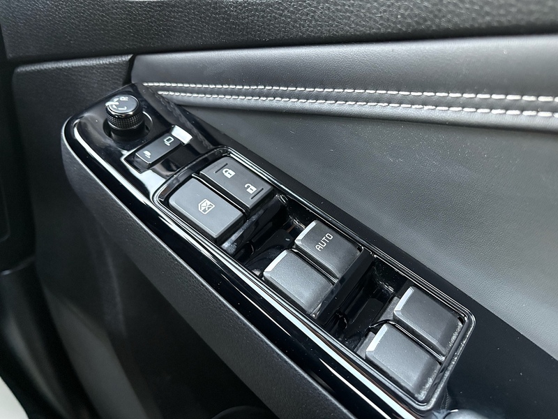 Isuzu 1.9 TD V-Cross Pickup Double Cab 4dr Diesel Auto 4WD Euro 6 (s/s) (164 ps)