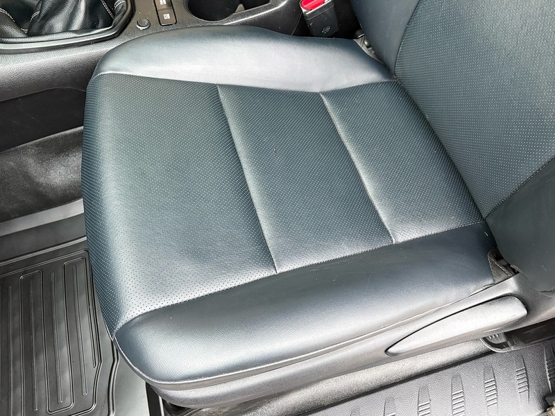 Toyota 2.4 D-4D Active Extra Pickup Extended Cab 4dr Diesel Manual 4WD Euro 6 (s/s) (150 ps)