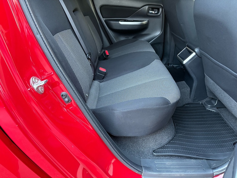 Mitsubishi 2.2 DI-D DC Warrior Pickup Double Cab 4dr Diesel Manual 4WD Euro 6 (s/s) (150 ps)