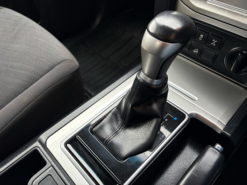 Toyota 2.8D Active (Navi) Panel Van 3dr Diesel Auto 4WD SWB Euro 6 (s/s) (204 ps)