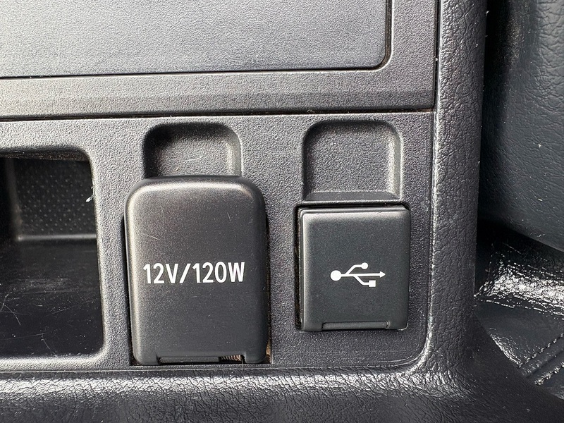 Toyota 2.8D Active (Navi) Panel Van 3dr Diesel Auto 4WD SWB Euro 6 (s/s) (204 ps)