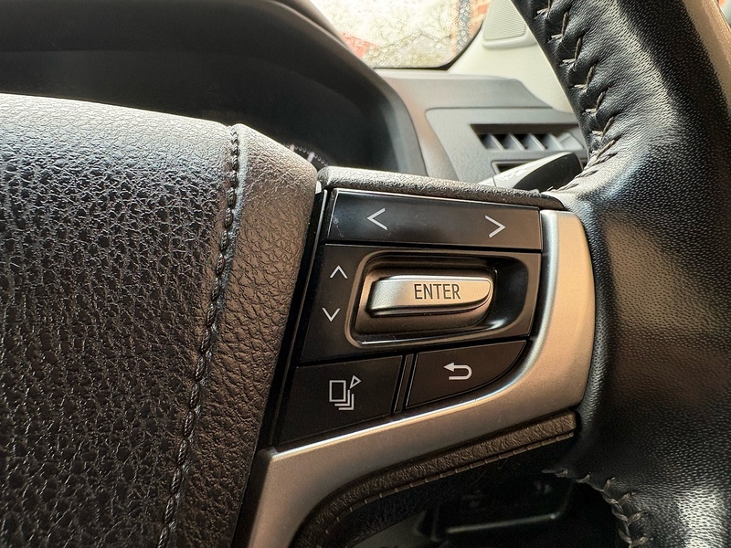 Toyota 2.8D Active (Navi) Panel Van 3dr Diesel Auto 4WD SWB Euro 6 (s/s) (204 ps)