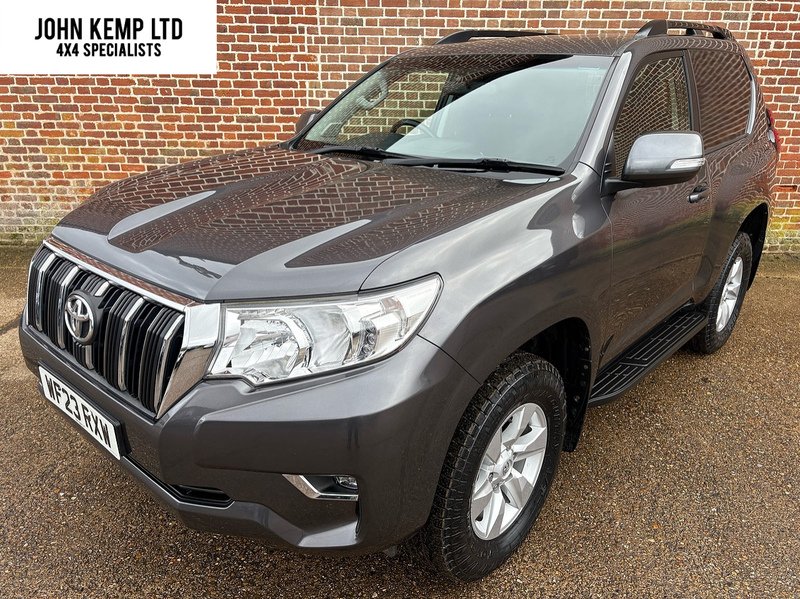 Toyota 2.8D Active (Navi) Panel Van 3dr Diesel Auto 4WD SWB Euro 6 (s/s) (204 ps)