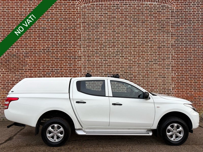 Mitsubishi DI-D DC 4Life Pickup 2.4 Manual Diesel