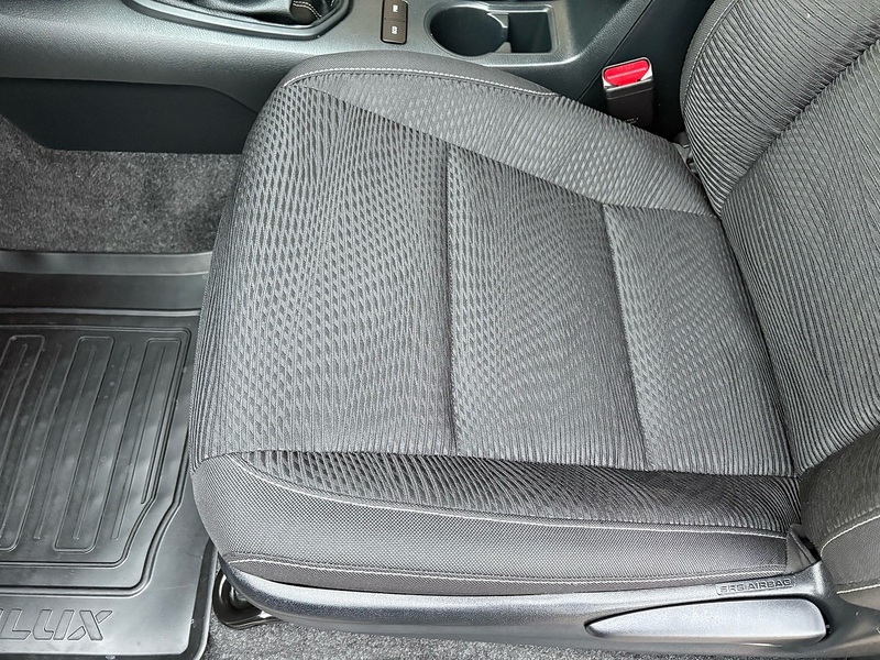 Toyota 2.4 D-4D Active Extra Pickup Extended Cab 4dr Diesel Manual 4WD Euro 6 (s/s) (150 ps)