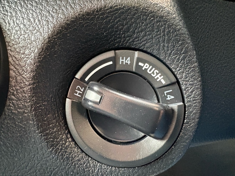 Toyota 2.4 D-4D Active Extra Pickup Extended Cab 4dr Diesel Manual 4WD Euro 6 (s/s) (150 ps)