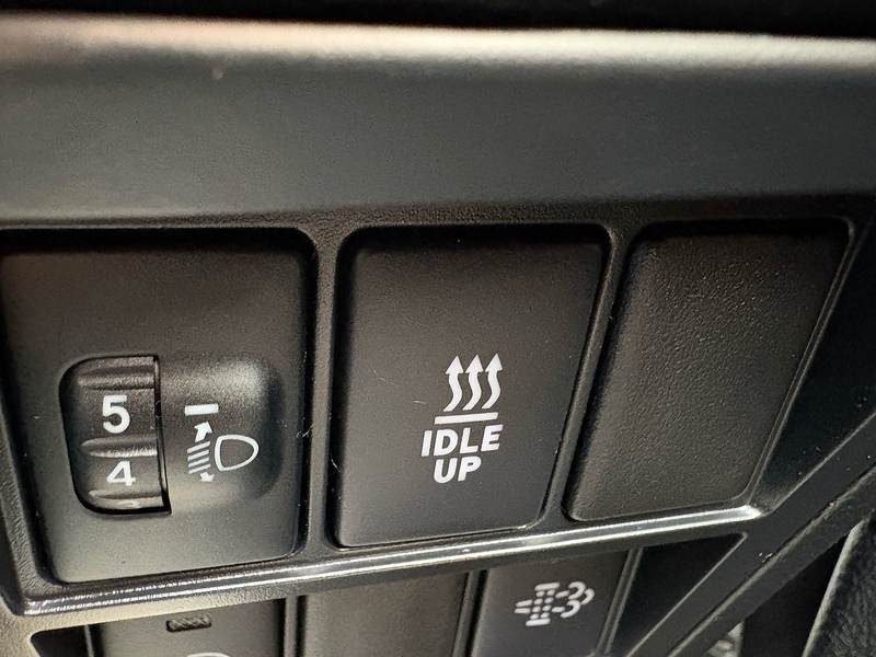 Toyota 2.4 D-4D Active Extra Pickup Extended Cab 4dr Diesel Manual 4WD Euro 6 (s/s) (150 ps)