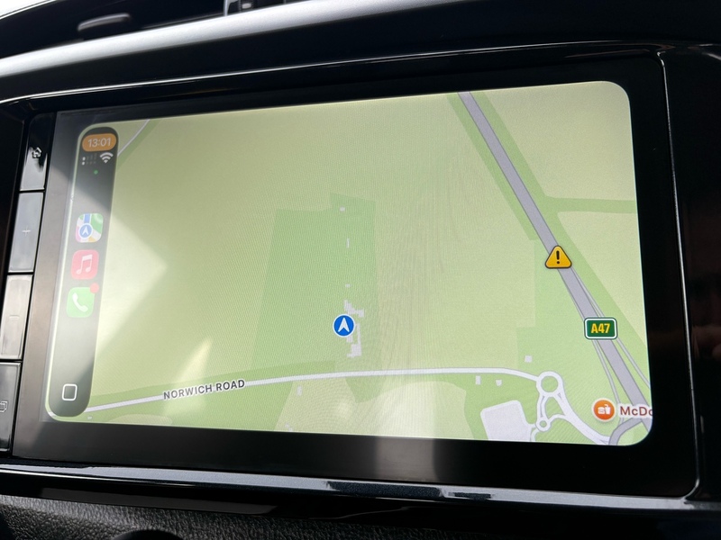 Toyota 2.4 D-4D Active Extra Pickup Extended Cab 4dr Diesel Manual 4WD Euro 6 (s/s) (150 ps)