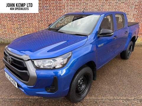 2.4 D-4D Active Pickup Double Cab 4dr Diesel Manual 4WD Euro 6 (s/s) (150 ps)