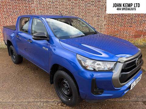 2.4 D-4D Active Pickup Double Cab 4dr Diesel Manual 4WD Euro 6 (s/s) (150 ps)
