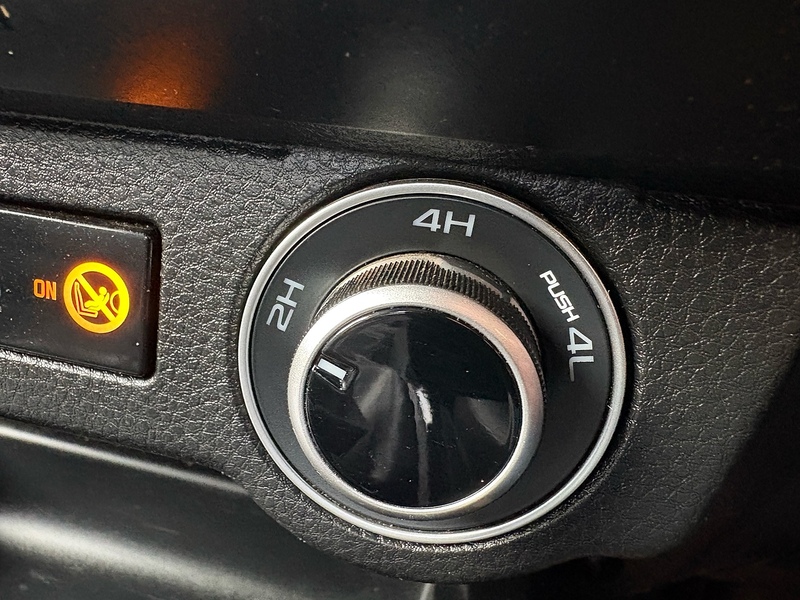 Isuzu 1.9 TD V-Cross Pickup Double Cab 4dr Diesel Manual 4WD Euro 6 (s/s) (164 ps)