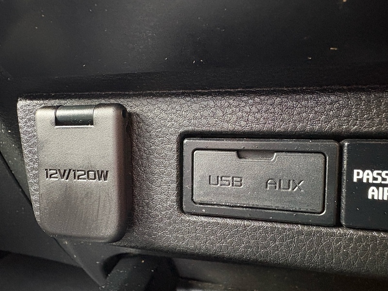 Isuzu 1.9 TD V-Cross Pickup Double Cab 4dr Diesel Manual 4WD Euro 6 (s/s) (164 ps)