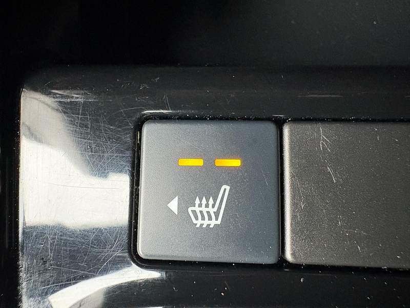 Isuzu 1.9 TD V-Cross Pickup Double Cab 4dr Diesel Manual 4WD Euro 6 (s/s) (164 ps)