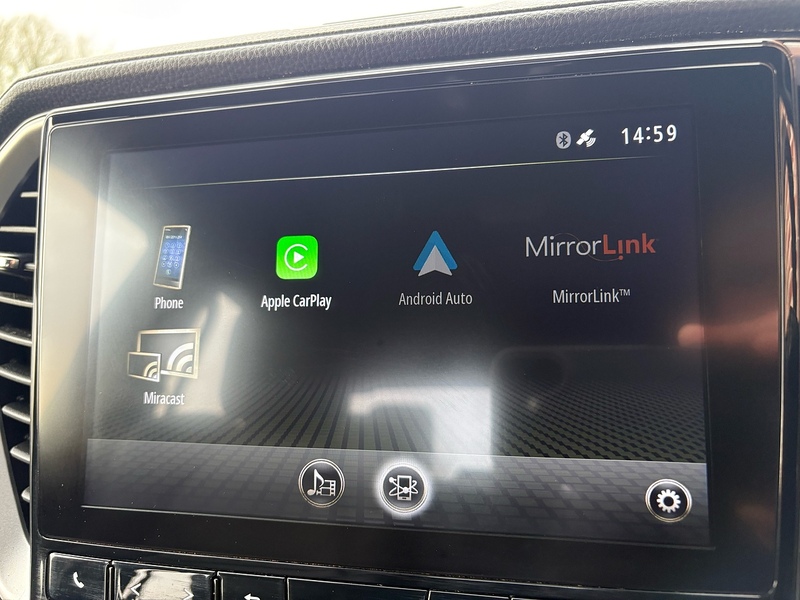 Isuzu 1.9 TD V-Cross Pickup Double Cab 4dr Diesel Manual 4WD Euro 6 (s/s) (164 ps)