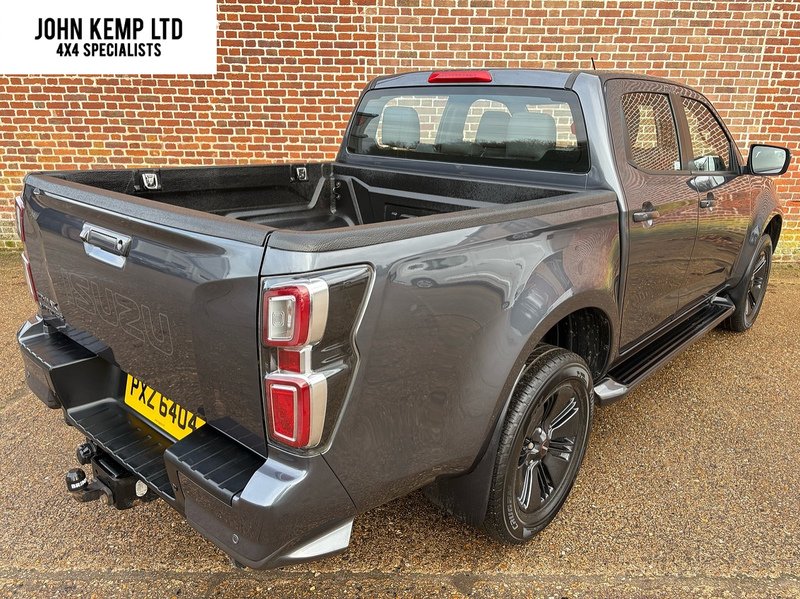 Isuzu 1.9 TD V-Cross Pickup Double Cab 4dr Diesel Manual 4WD Euro 6 (s/s) (164 ps)