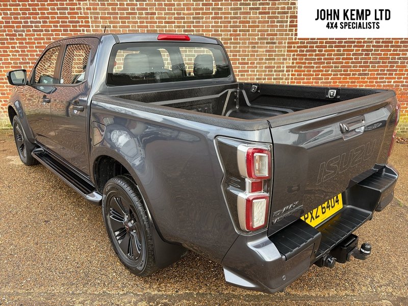 Isuzu 1.9 TD V-Cross Pickup Double Cab 4dr Diesel Manual 4WD Euro 6 (s/s) (164 ps)