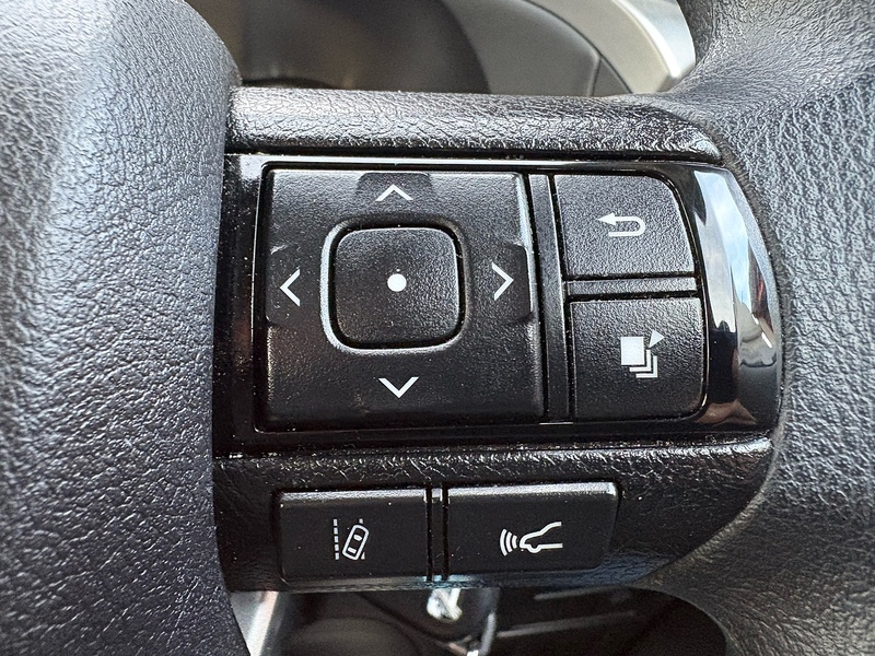 Toyota 2.4 D-4D Active Pickup Double Cab 4dr Diesel Manual 4WD Euro 6 (s/s) (150 ps)