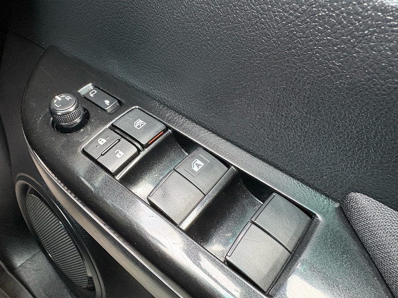 Toyota 2.4 D-4D Icon Pickup Double Cab 4dr Diesel Manual 4WD Euro 6 (TSS, 3.5t) (150 ps)