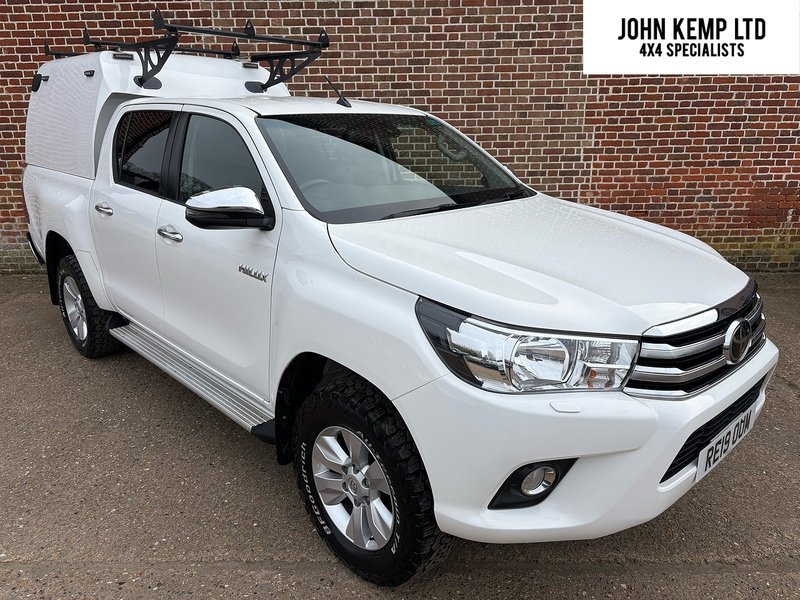 Toyota 2.4 D-4D Icon Pickup Double Cab 4dr Diesel Manual 4WD Euro 6 (TSS, 3.5t) (150 ps)