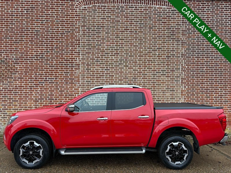 Nissan 2.3 dCi Tekna Pickup Double Cab 4dr Diesel Manual 4WD Euro 6 (190 ps)