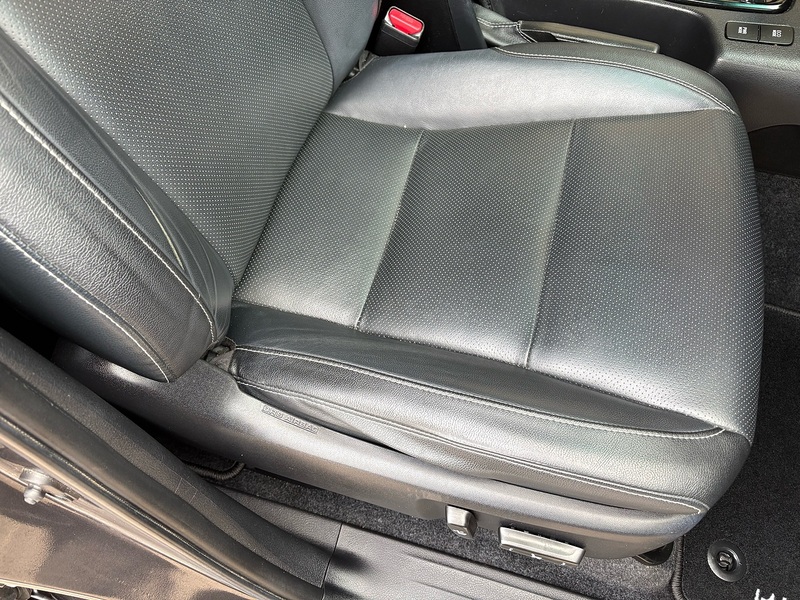 Toyota 2.4 D-4D Invincible X Pickup Double Cab 4dr Diesel Auto 4WD Euro 6 (s/s) (TSS) (150 ps)