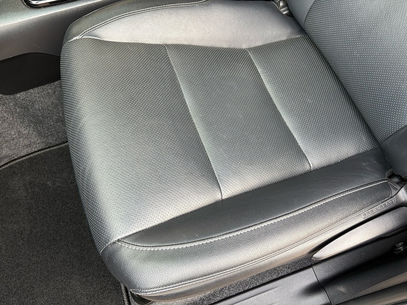 Toyota 2.4 D-4D Invincible X Pickup Double Cab 4dr Diesel Auto 4WD Euro 6 (s/s) (TSS) (150 ps)