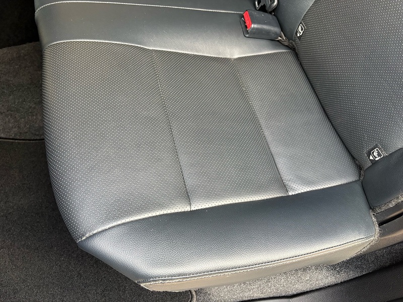 Toyota 2.4 D-4D Invincible X Pickup Double Cab 4dr Diesel Auto 4WD Euro 6 (s/s) (TSS) (150 ps)