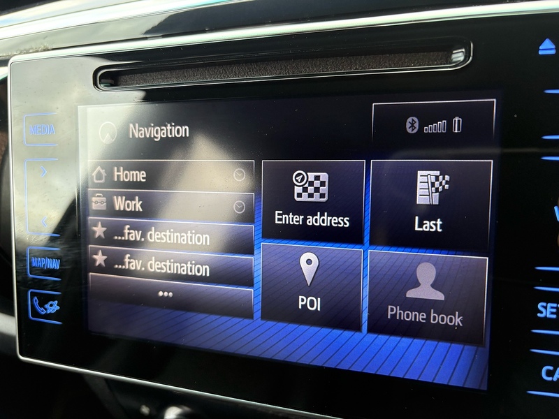 Toyota 2.4 D-4D Invincible X Pickup Double Cab 4dr Diesel Auto 4WD Euro 6 (s/s) (TSS) (150 ps)