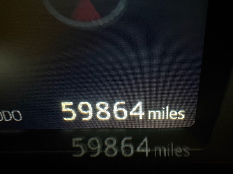 Toyota 2.4 D-4D Invincible X Pickup Double Cab 4dr Diesel Auto 4WD Euro 6 (s/s) (TSS) (150 ps)