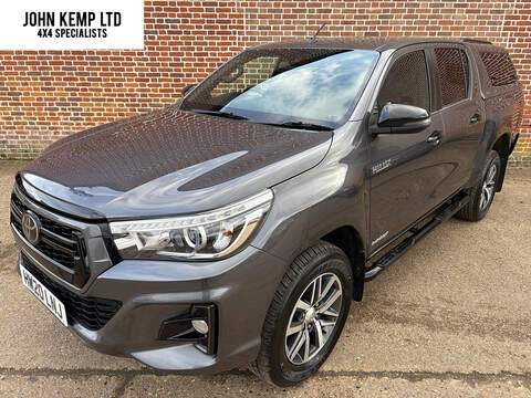 2.4 D-4D Invincible X Pickup Double Cab 4dr Diesel Auto 4WD Euro 6 (s/s) (TSS) (150 ps)