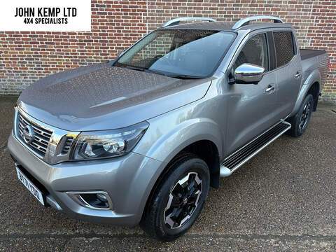 2.3 dCi Tekna Pickup Double Cab 4dr Diesel Auto 4WD Euro 6 (190 ps)