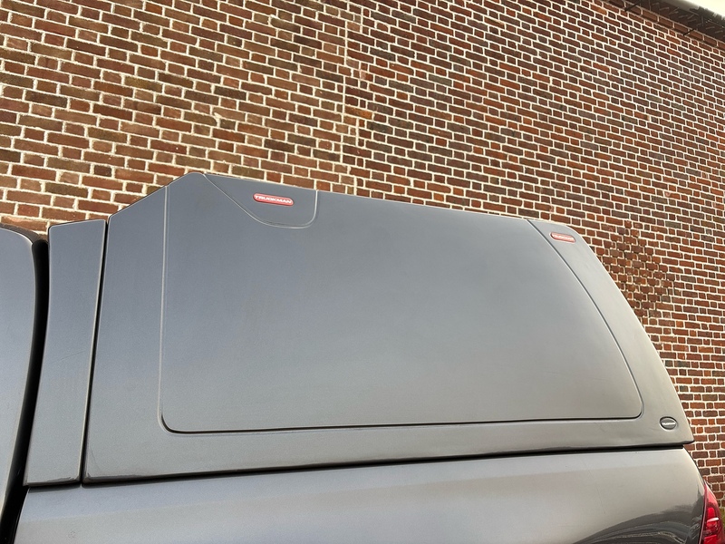 Toyota D-4D Invincible Pickup 2.4 Manual Diesel