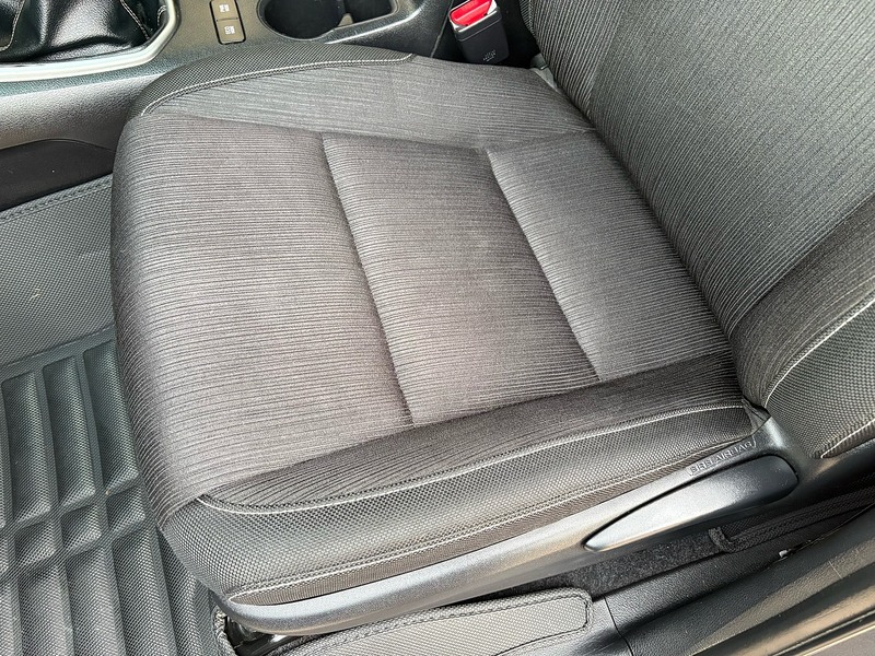Toyota D-4D Invincible Pickup 2.4 Manual Diesel