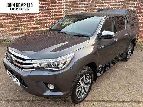 D-4D Invincible Pickup 2.4 Manual Diesel