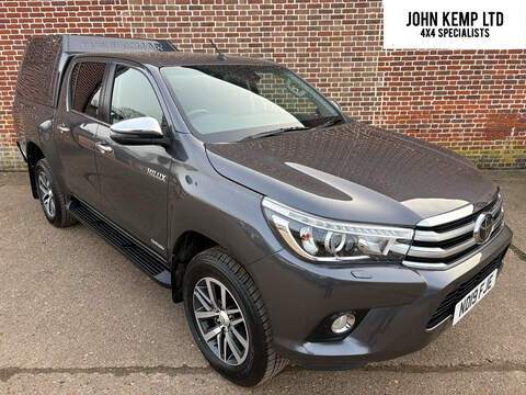 D-4D Invincible Pickup 2.4 Manual Diesel