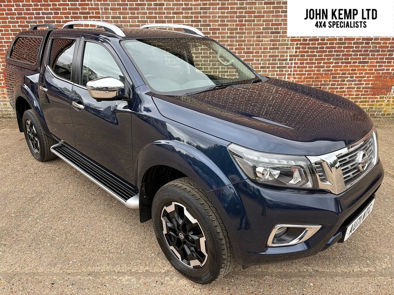 Nissan 2.3 dCi Tekna Pickup Double Cab 4dr Diesel Manual 4WD Euro 6 (s/s) (190 ps)