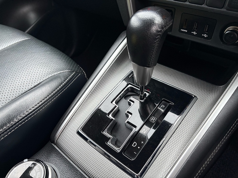 Mitsubishi 2.2 DI-D DC Barbarian Pickup Double Cab 4dr Diesel Auto 4WD Euro 6 (s/s) (150 ps)