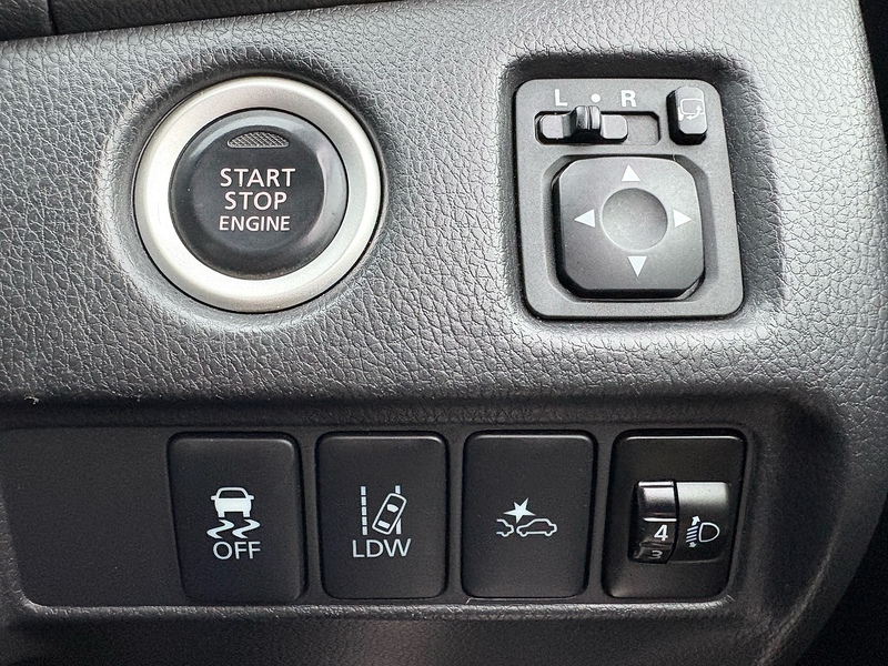 Mitsubishi 2.2 DI-D DC Barbarian Pickup Double Cab 4dr Diesel Auto 4WD Euro 6 (s/s) (150 ps)