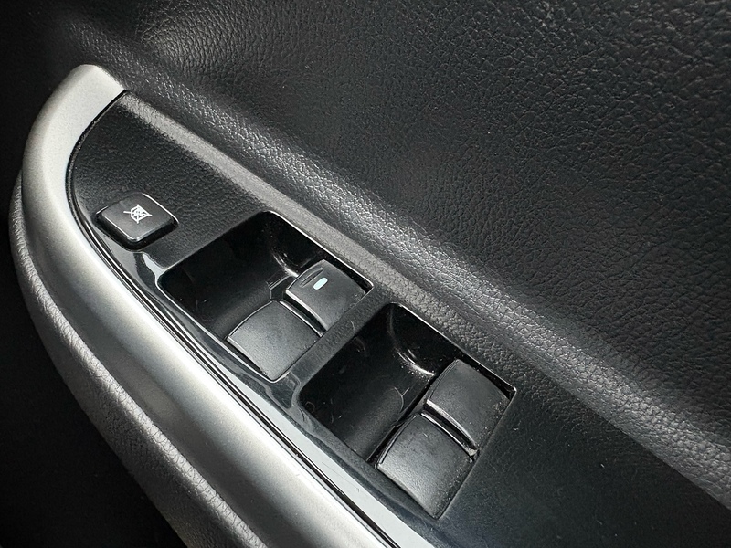 Mitsubishi 2.2 DI-D DC Barbarian Pickup Double Cab 4dr Diesel Auto 4WD Euro 6 (s/s) (150 ps)