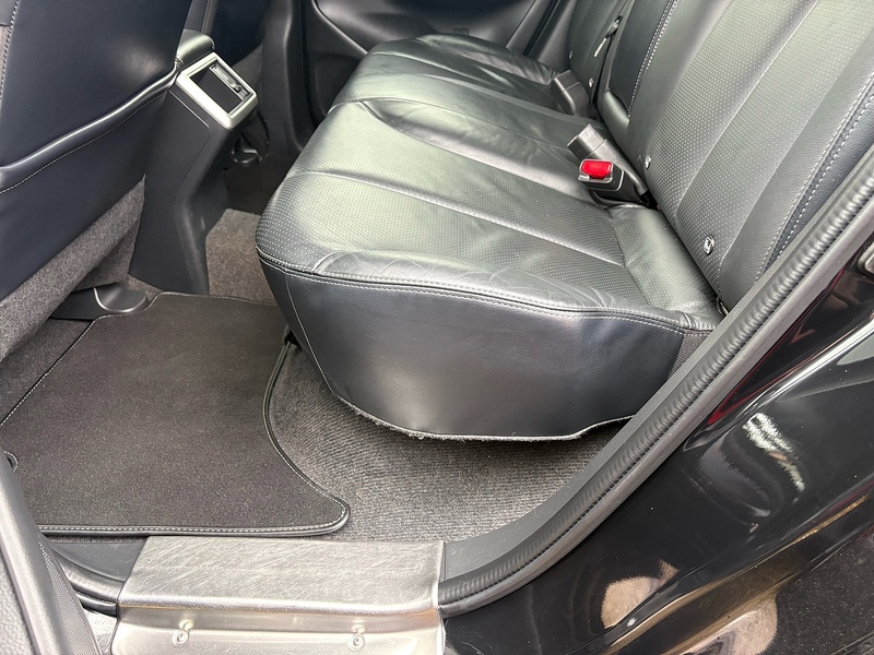 Mitsubishi 2.2 DI-D DC Barbarian Pickup Double Cab 4dr Diesel Auto 4WD Euro 6 (s/s) (150 ps)