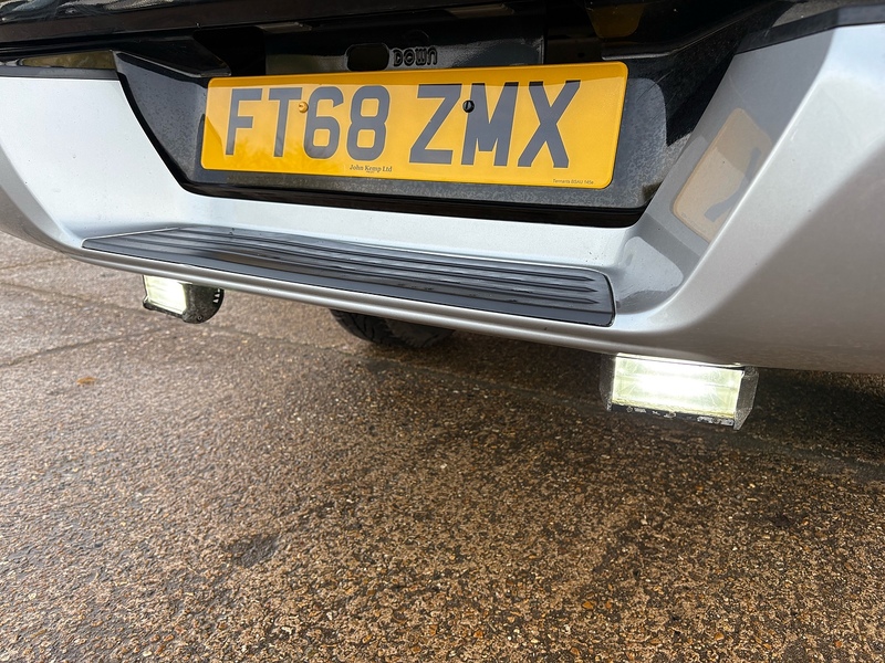 Mitsubishi 2.4 DI-D DC Barbarian Pickup Double Cab 4dr Diesel Manual 4WD Euro 6 (178 ps)